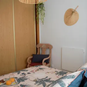 Quarto em Acomodações Particulares Lunaroom Center & Quiet
