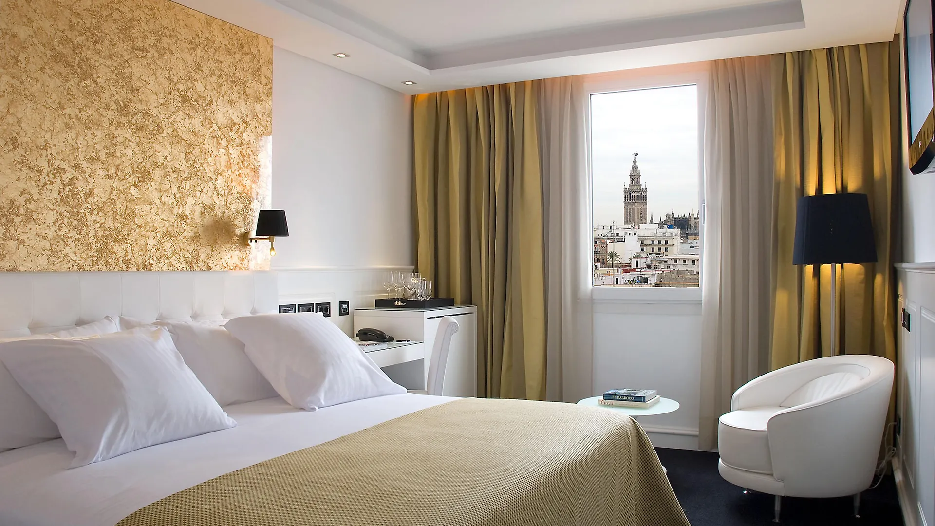 Hotel Colon Gran Melia - The Leading Hotels Of The World Seville 5*,